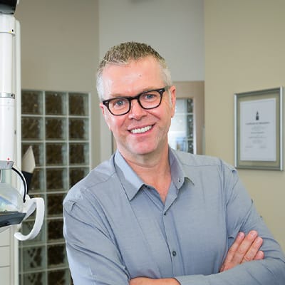sandstone-dental-manzer-01-400×400-web5 dentist in calgary nw